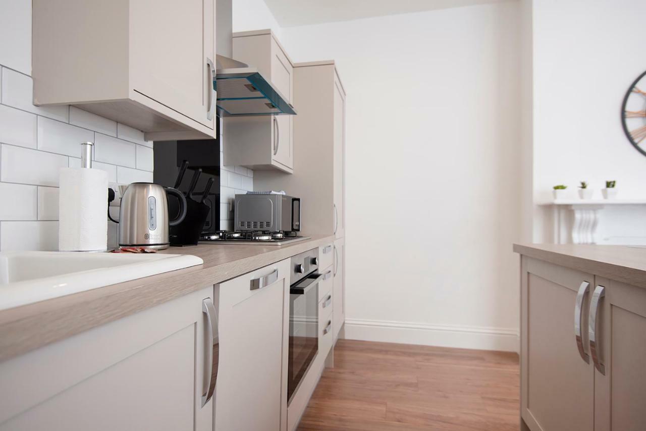 Flat A - Spacious Ground Floor, 1 Bedroom Apartment In Central Southsea, Portsmouth Exterior foto